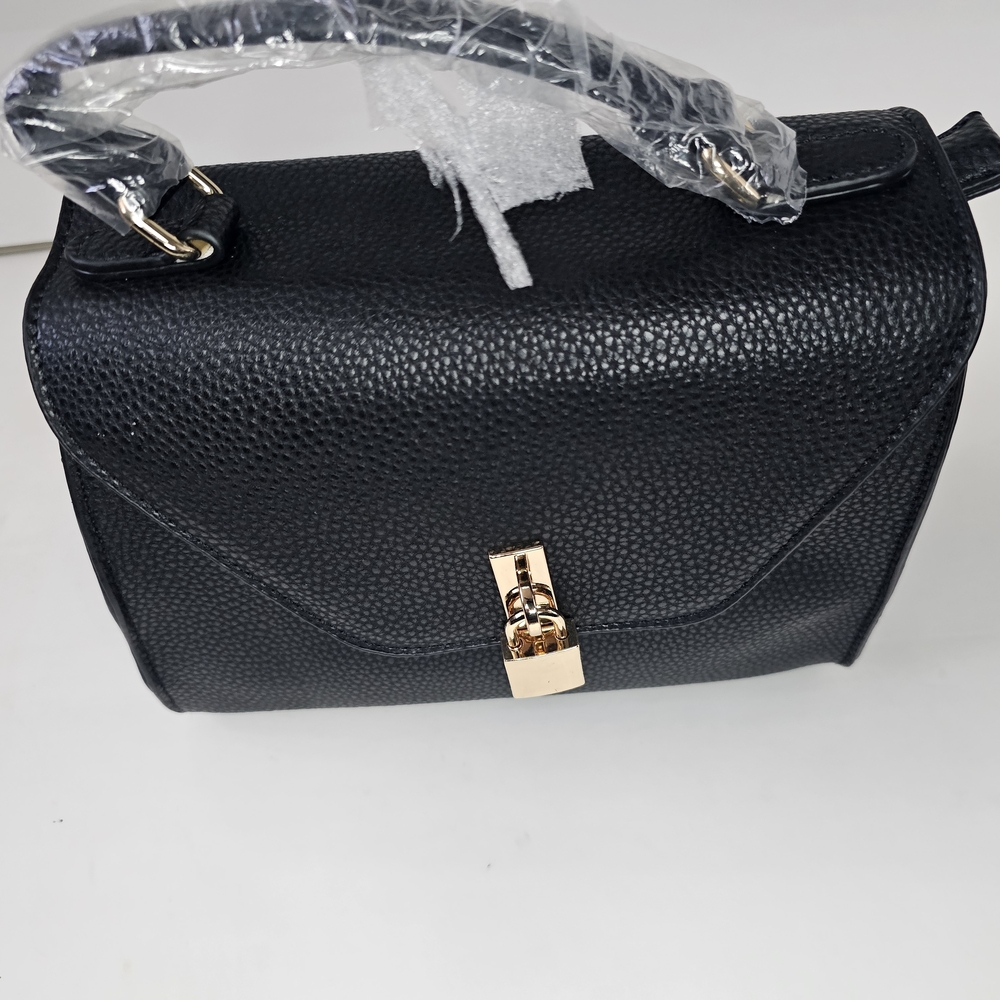 Elegant Black Leather Handbag
